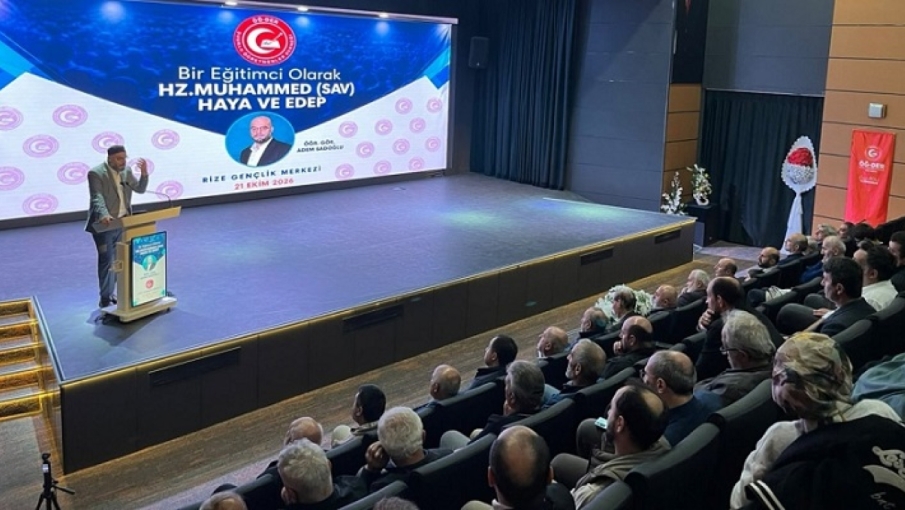 Rize’de “Bir Eğitimci Olarak Hz. Peygamber, Haya ve Edep” Konferansı Düzenlendi